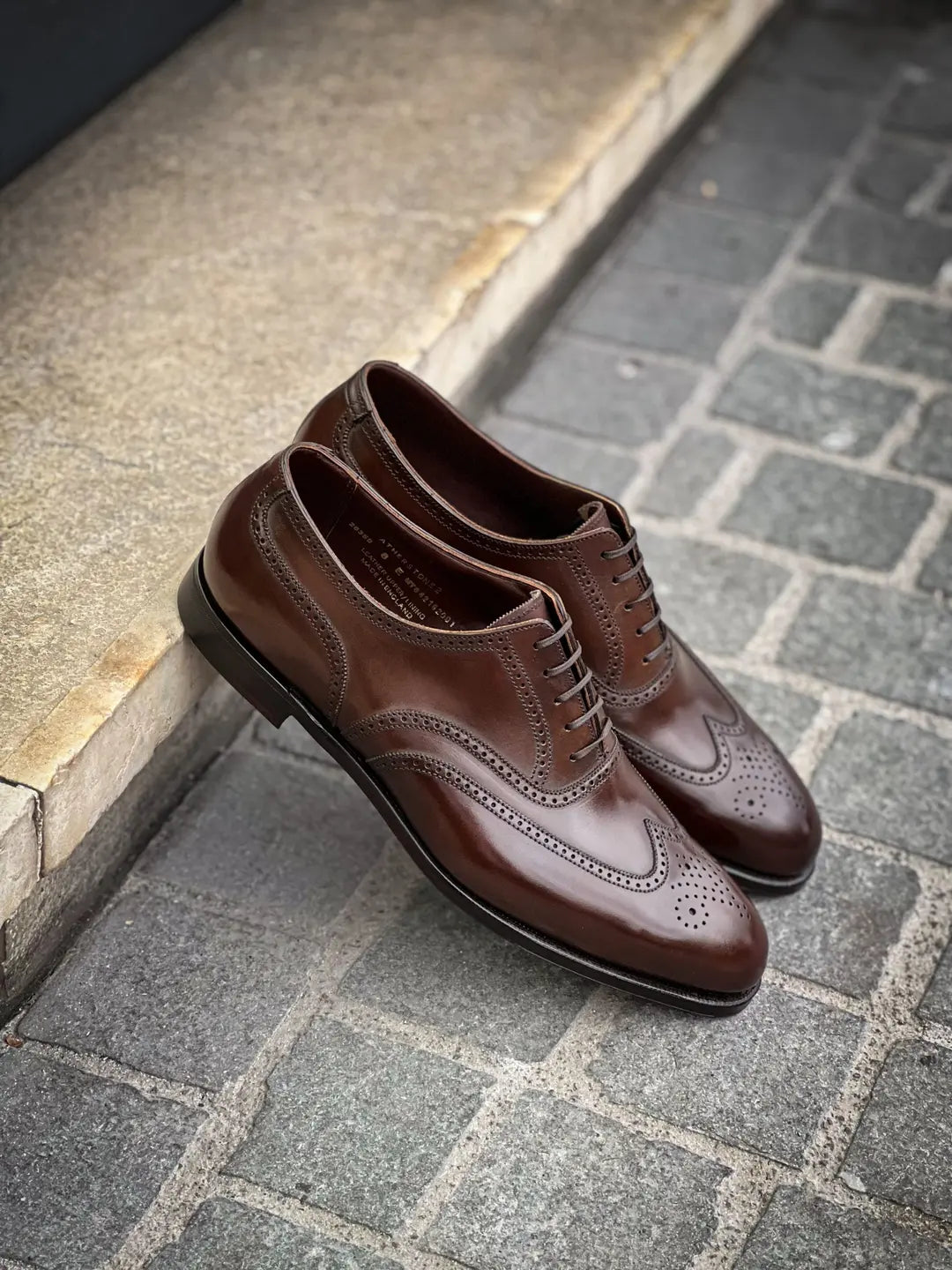 Crockett & Jones Atherstone Dark Brown Antique Brogue Oxford in calf leather