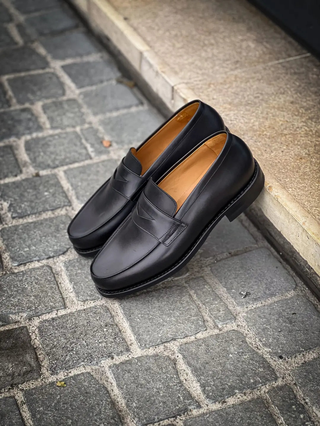 Paraboot Adonis Black Mocassin in calf leather, view 4