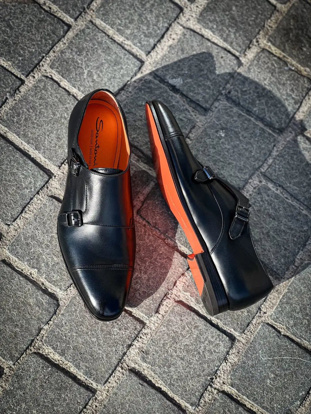 Santoni Flexi Double Buckle Black in calf leather, view 2