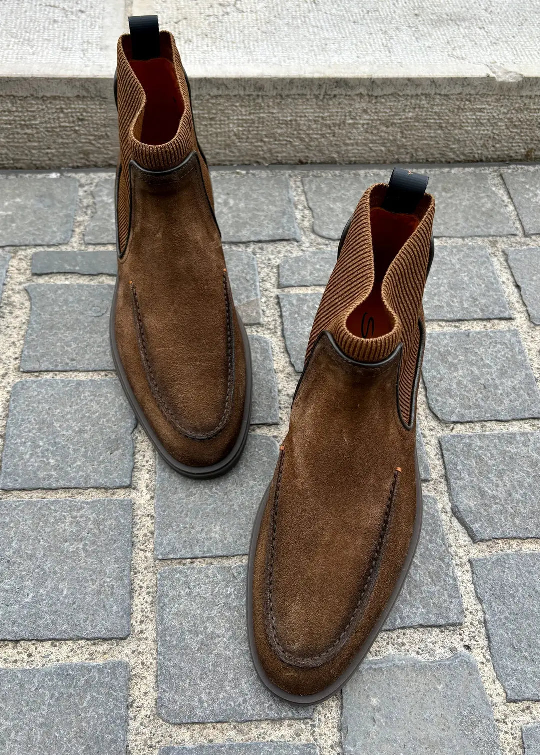Santoni Chelsea Boot in suede, view 2