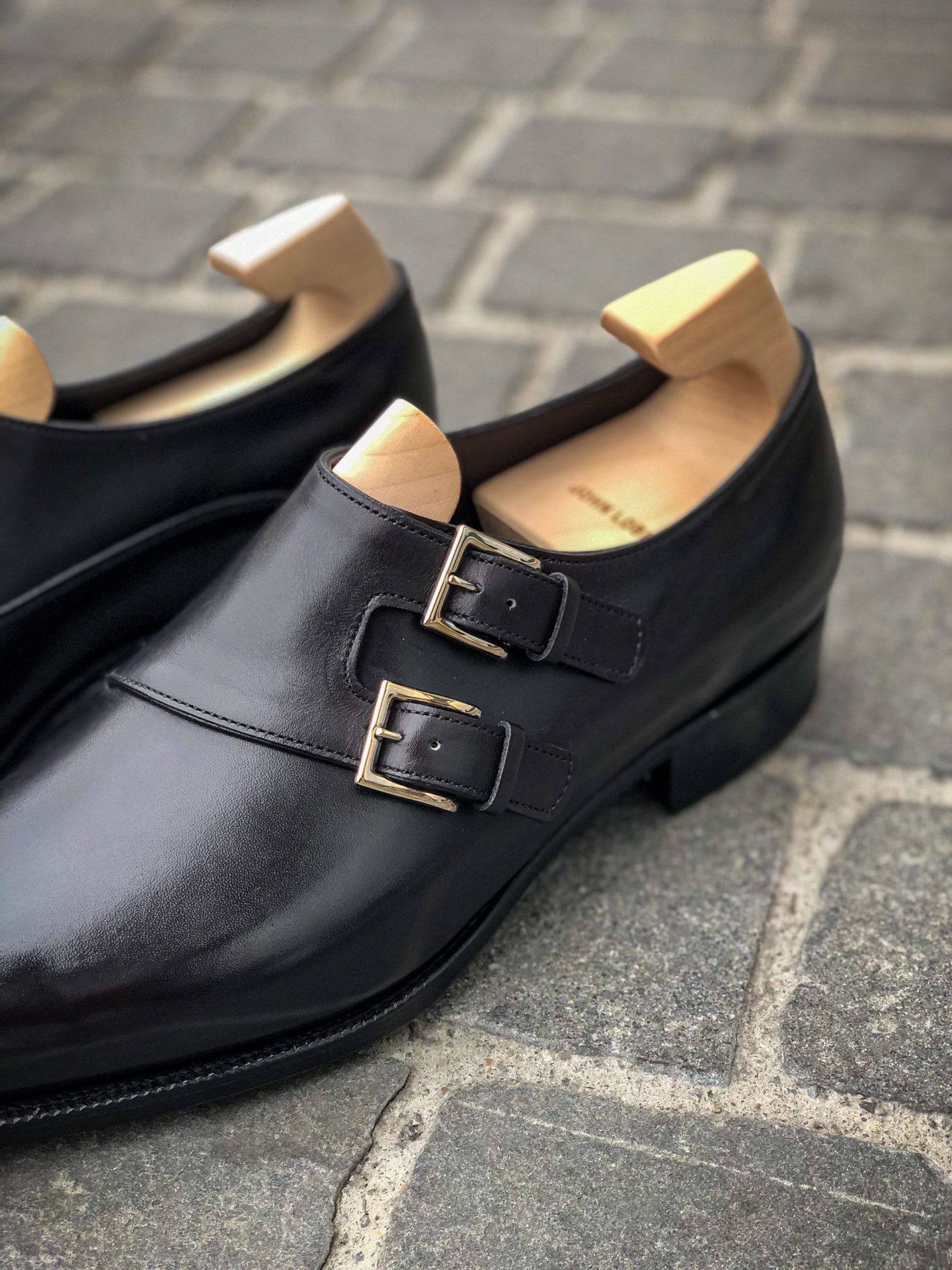 John Lobb Chapel Black • Luxury Shoes in Geneva | Brogue