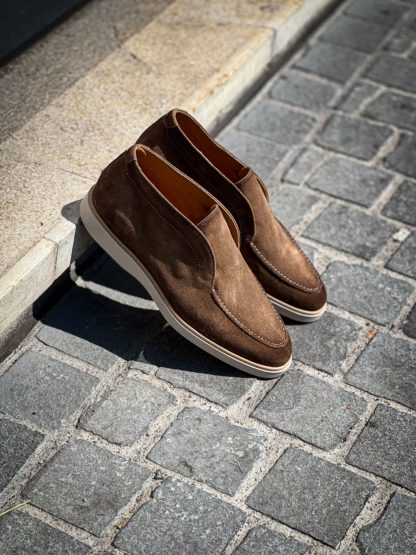 Magnanni Slip On Boot Taupe Suede