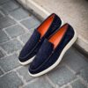 Santoni Slip On Mocassin Imrpimé Croco en Daim Bleu Marine – Image 4