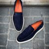 Santoni Slip On Mocassin Imrpimé Croco en Daim Bleu Marine – Image 3