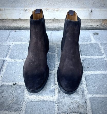 Bottine Chelsea en veau velours marron foncé – Image 2