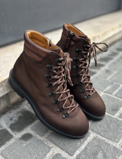Magnanni Alpine walking boot
