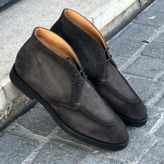 MAGNANNI Grey suede chukka boots